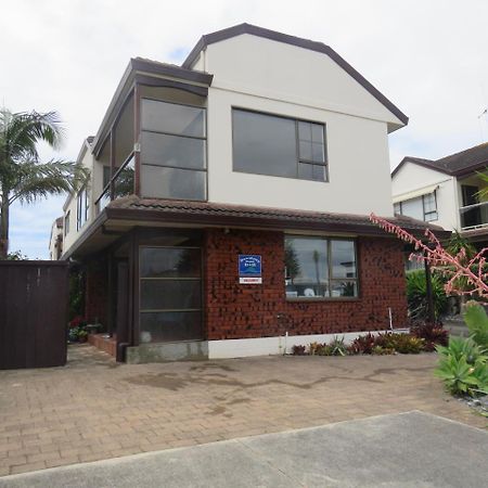 Downtown Mount B And B Mount Maunganui Exterior photo